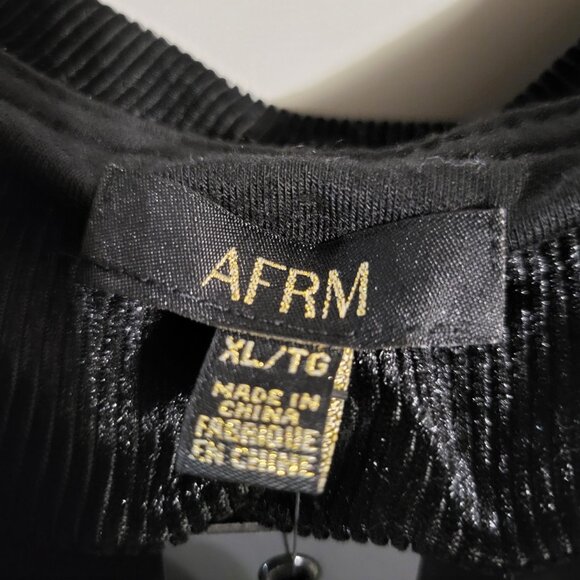 NWT AFRM VELOUR BLACK CROP TOP SZ XL - Picture 2 of 6